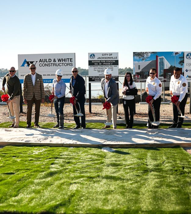 Photo of City Leadership Breaking Ground