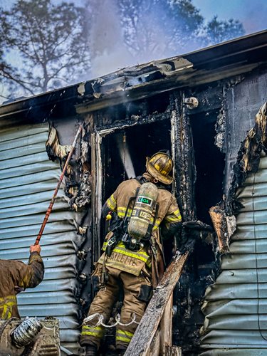 JFRD firefighter working fire